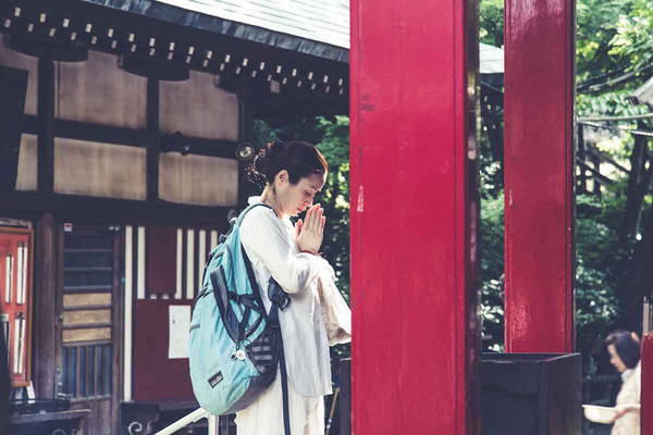 "Trân trọng những điều nhỏ nhặt của cuộc sống là điều quan trọng nhất tôi có thể làm để khiến bản thân hạnh phúc, dù trong bất kỳ hoàn cảnh nào", Figueras nói. "Trân trọng những điều nhỏ nhặt của cuộc sống là điều quan trọng nhất tôi có thể làm để khiến bản thân hạnh phúc, dù trong bất kỳ hoàn cảnh nào", Figueras nói.