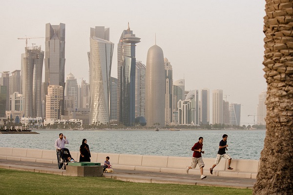 Lượng CO2 bình quân đầu người cao nhất thế giới: Con số này ở Qatar là 35,73 tấn mỗi năm, đó là hậu quả của ngành công nghiệp dầu mỏ và việc duy trì các thành phố nhộn nhịp bên rìa sa mạc. Ảnh: Qatarliving.