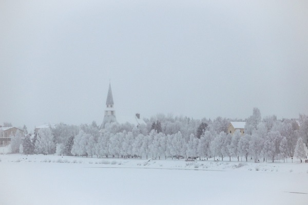 Tuyết trắng trời ở Rovaniemi