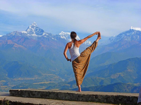 Yoga ở Sarangkot - ảnh: intoroigap