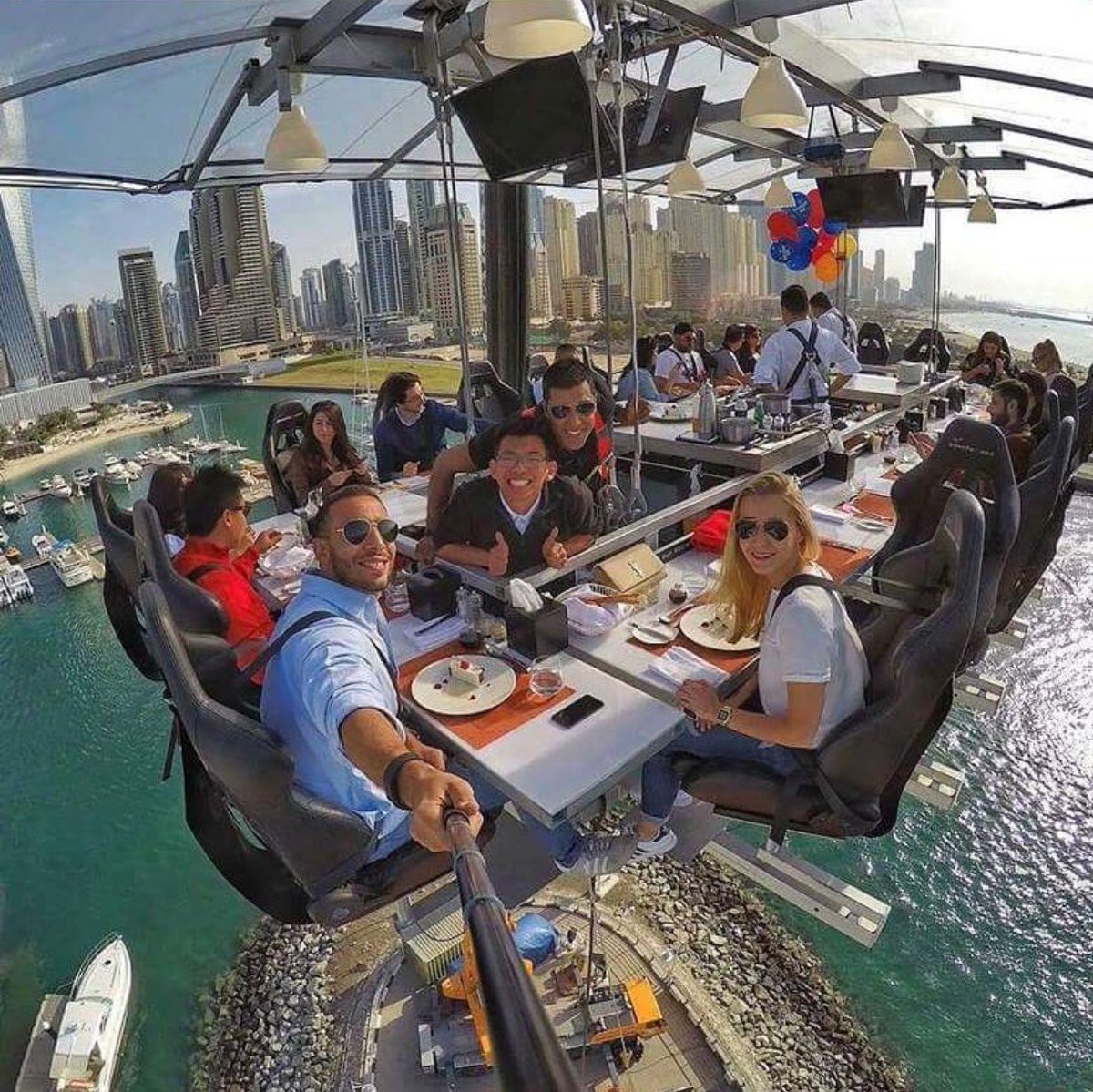 Dubai là điểm đến yêu thích của nhiều người giàu có trên thế giới. Ảnh: Pinterest.