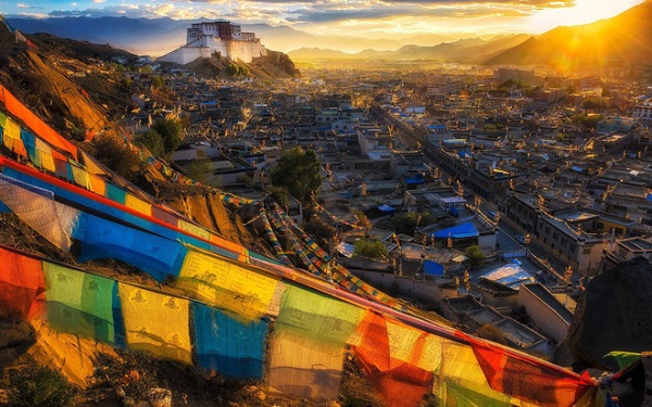 Tây Tạng - Quốc gia thanh bình bậc nhất trên thế giới.
