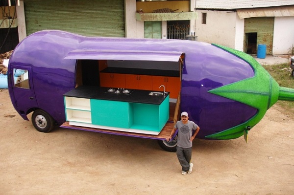 Chiếc xe độc đáo có hình quả cà tím của thợ máy “chịu chơi” Sudhakar