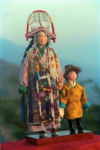 Búp bê Losel đặc trưng của vùng Tây Tạng đang góp phần lưu giữ văn hóa của vùng đất huyền bí trên cao nguyên Himalaya. Ảnh: norbuligka.org.
