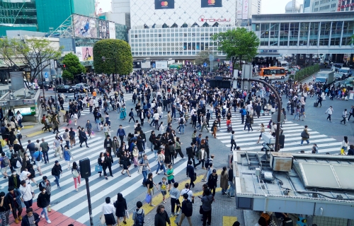 Ngã tư Shibuya - giao lộ đông đúc nhất thế giới ở thủ đô Tokyo, Nhật Bản. Ảnh: Thiết Nguyễn
