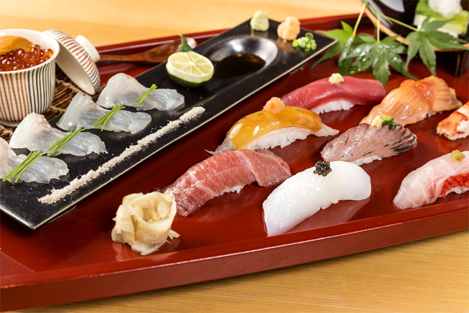 Đi Nhật nhất định phải ăn sushi.