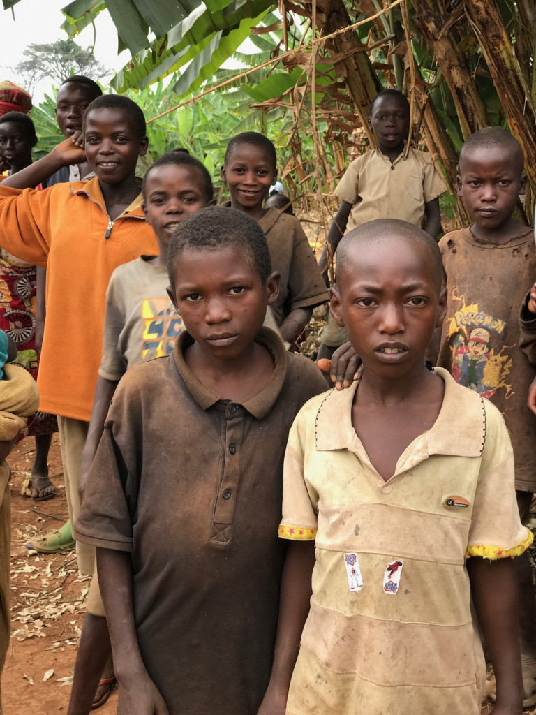 Trẻ em Burundi