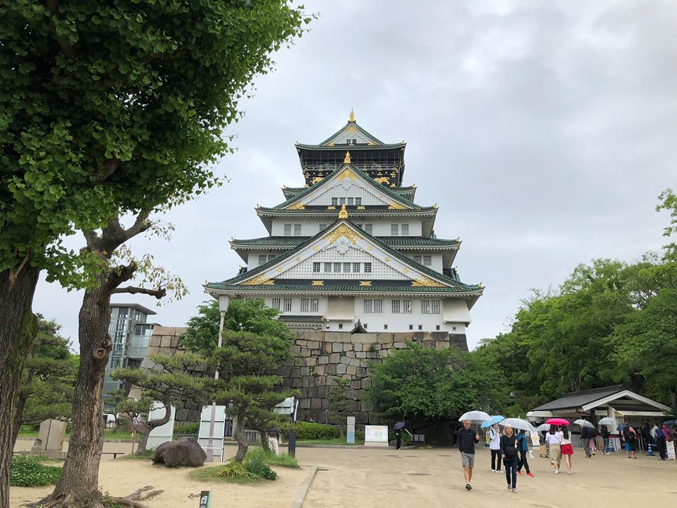 Osaka castle - một ngày mưa buồn.