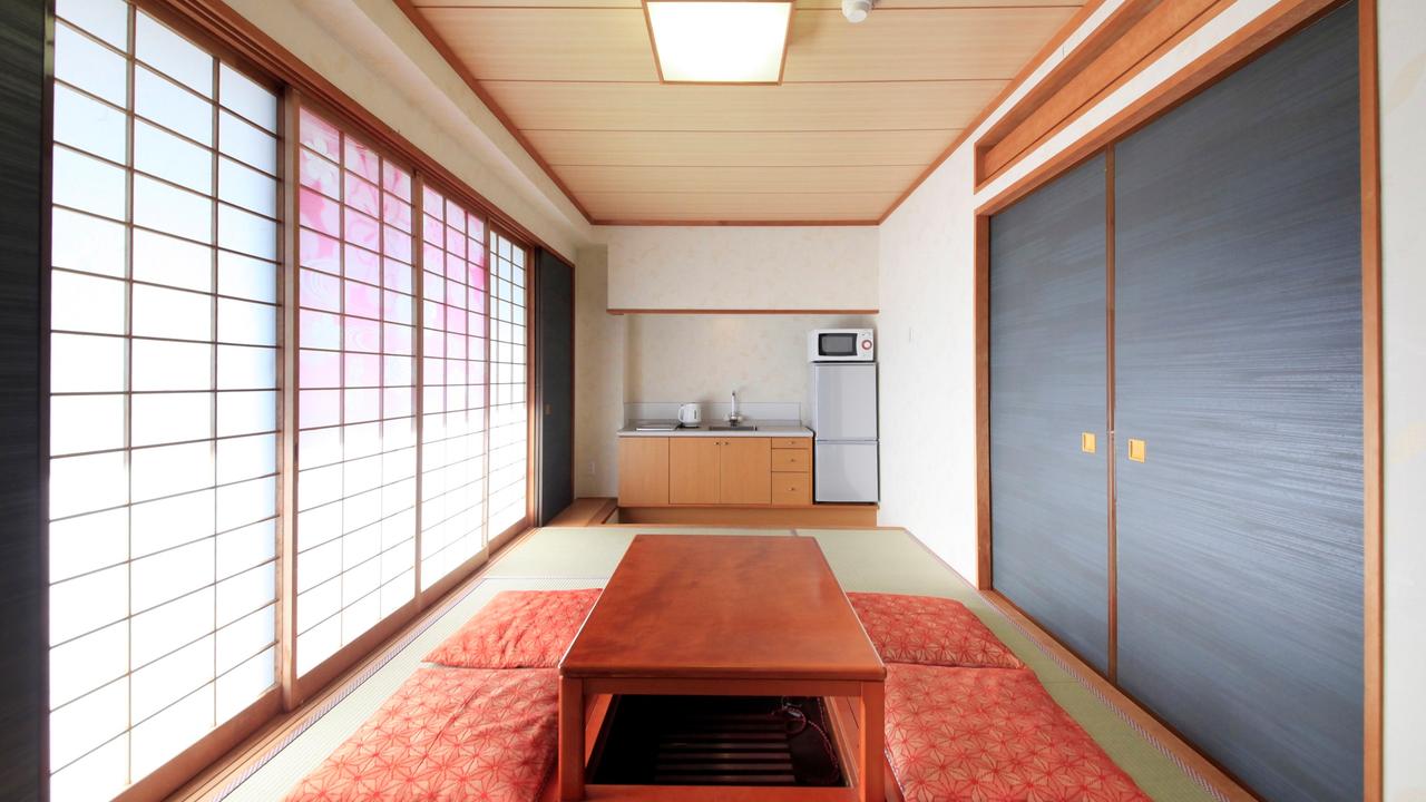 Phòng trà - 1 góc của phòng Japanese Style (rykukan) tại khách sạn Yutorelo-an ANNEX
