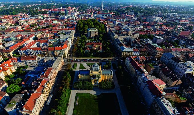 Thủ đô Zagreb từng được biết đến với cái tên Agram. Ảnh: Croatia week.