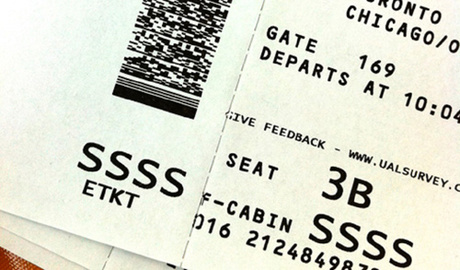 Khách hàng cầm tấm vé có ký hiệu SSSS có thể bị hải quan để ý hơn.
