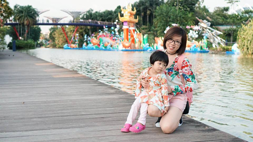 Kết thúc chuyến đi, Kẹo rất vui vì có nhiều trải nghiệm mới lạ. Bé cũng không bị ốm đau hay chán ăn vì không hợp khẩu vị suốt chuyến đi. Ảnh: NVCC. Kết thúc chuyến đi, Kẹo rất vui vì có nhiều trải nghiệm mới lạ. Bé cũng không bị ốm đau hay chán ăn vì không hợp khẩu vị suốt chuyến đi. Ảnh: NVCC.