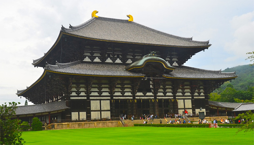 Đông Đại Tự, ngôi chùa nổi tiếng ở cố đô Nara.