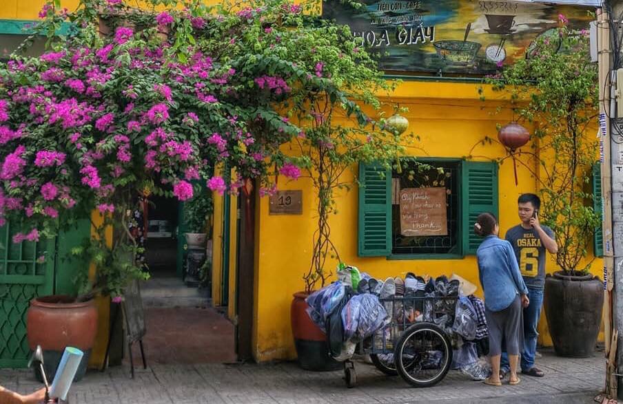 Chọn quán cà phê theo màu, Sài Gòn có cả list xanh hồng vàng trắng… dành cho bạn