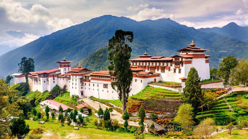Trongsa là pháo đài lớn nhất và có ý nghĩa quan trọng với người dân Bhutan.