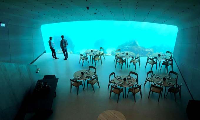 Under là nhà hàng dưới nước đầu tiên ở châu Âu. Trên thế giới, mô hình này không quá phổ biến, chủ yếu được xây dựng ở vùng biển nhiệt đới như Maldives ở Ấn Độ Dương. Ảnh: Reuters.