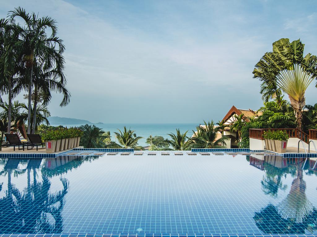 Centara-Blue-Marine-Resort-Spa-Phuket-ivivu-2