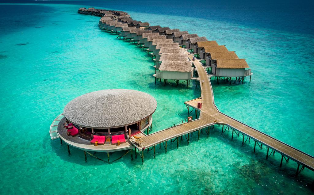 Centara-Ras-Fushi-Resort-Spa-Maldives-ivivu-9