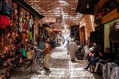Một khu chợ đầy màu sắc ở thành phố Marrakech. Ảnh: Dimitrios Papageorgiou.