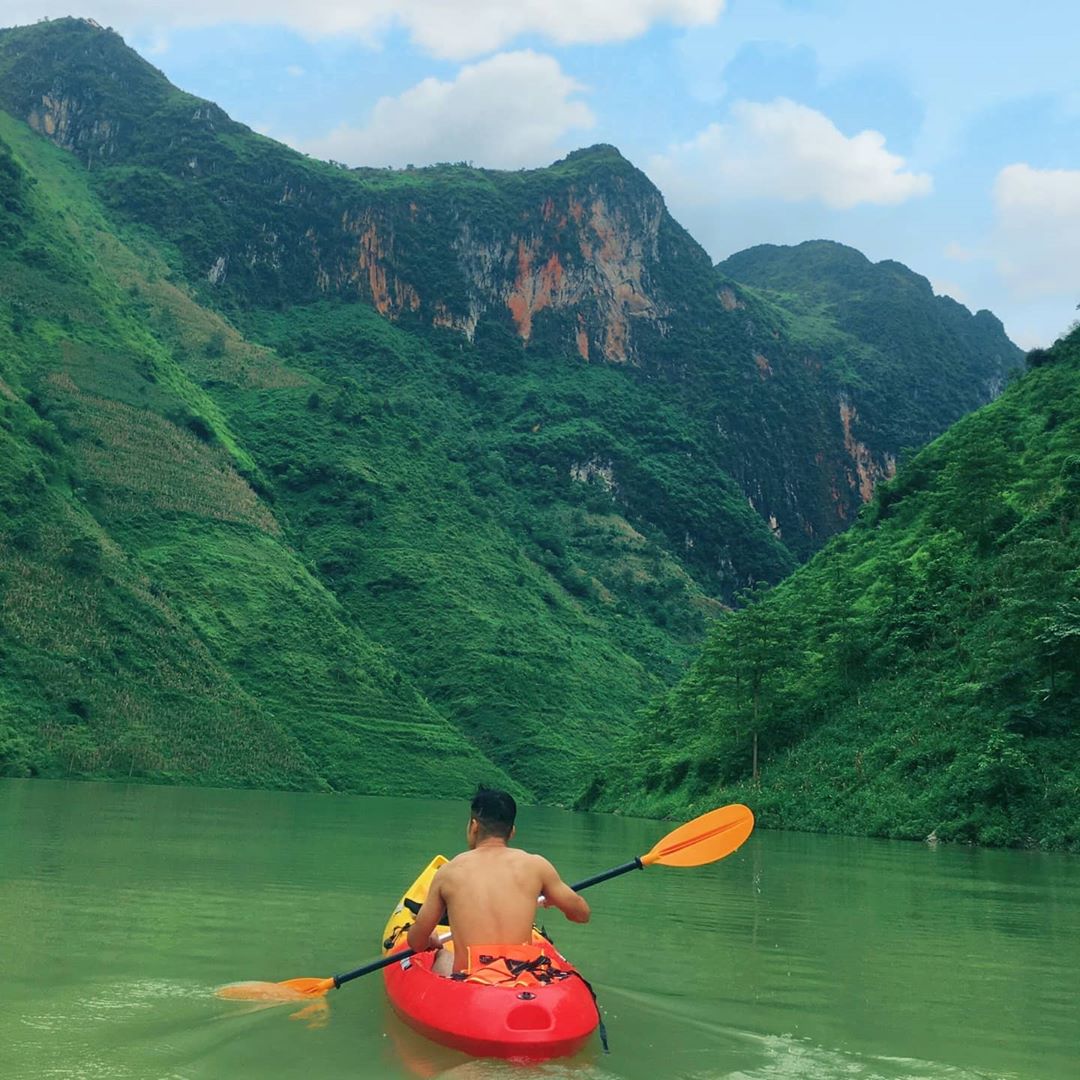 Đến Hà Giang nhất định phải chèo thuyền kayak sông Nho Quế