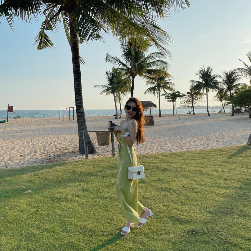 Phú Quốc biển xanh cát trắng nắng vàng. Ảnh: _halytran_