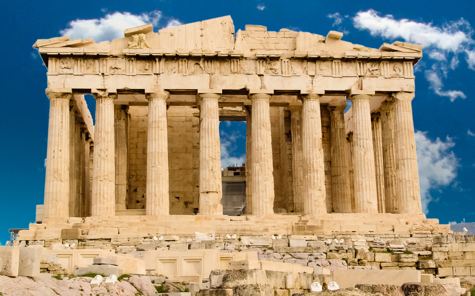 Đền thờ các vị thần Athens, công trình còn được lưu giữ cho đến tận ngày nay