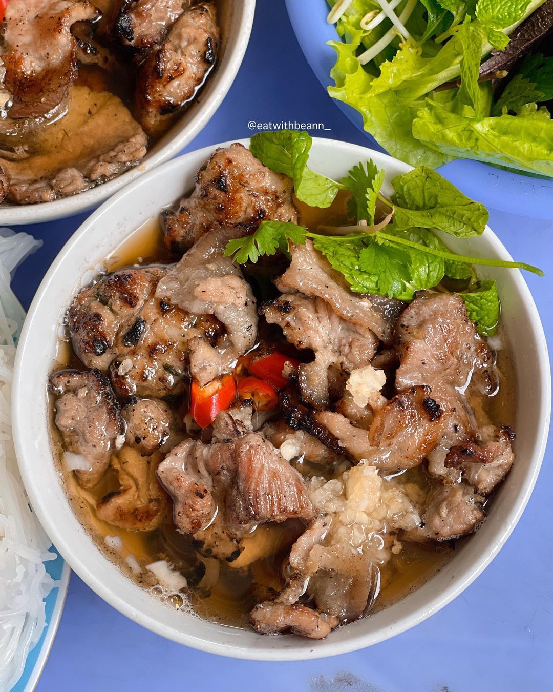 Bún chả.Ảnh:@eatwithbeann_