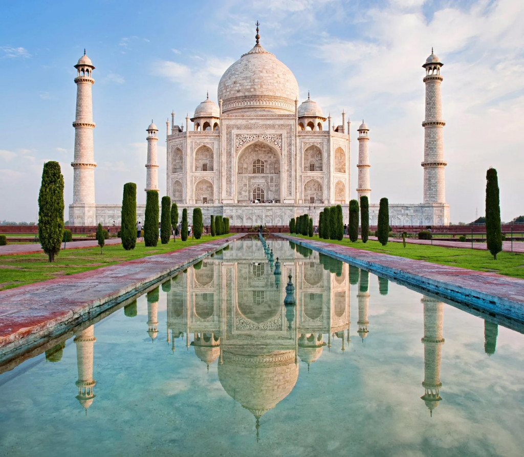 Đền Taj Mahal như một biểu tượng của Ấn Độ