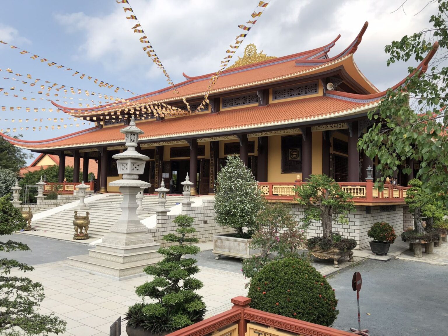Đến Thiền viện Trúc Lâm Đà Lạt, tìm về chốn yên bình -  c3nguyentatthanhhp.edu.vn