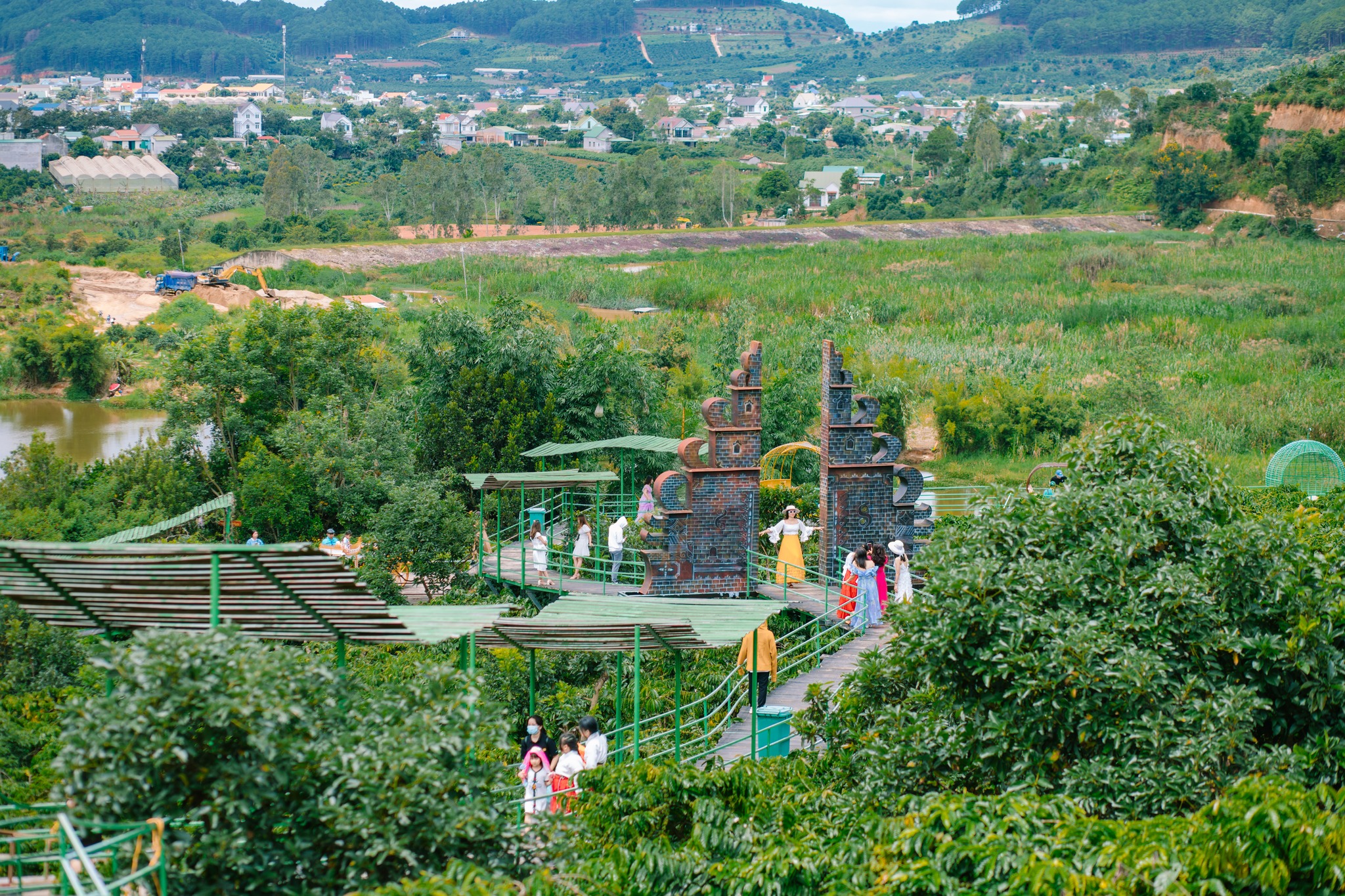 Mê- Linh -Coffee- Garden-ivivu-1