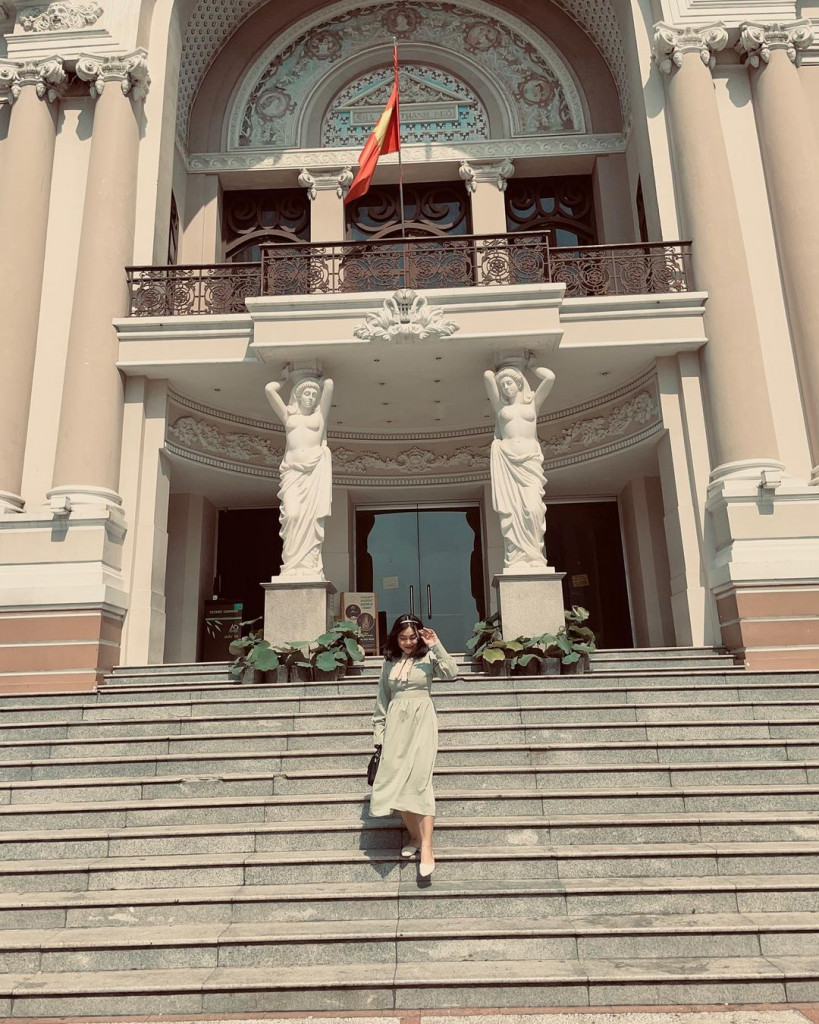 Nhà hát thành phố Hồ Chí Minh - Tọa độ sống ảo được nhiều bạn trẻ săn ...