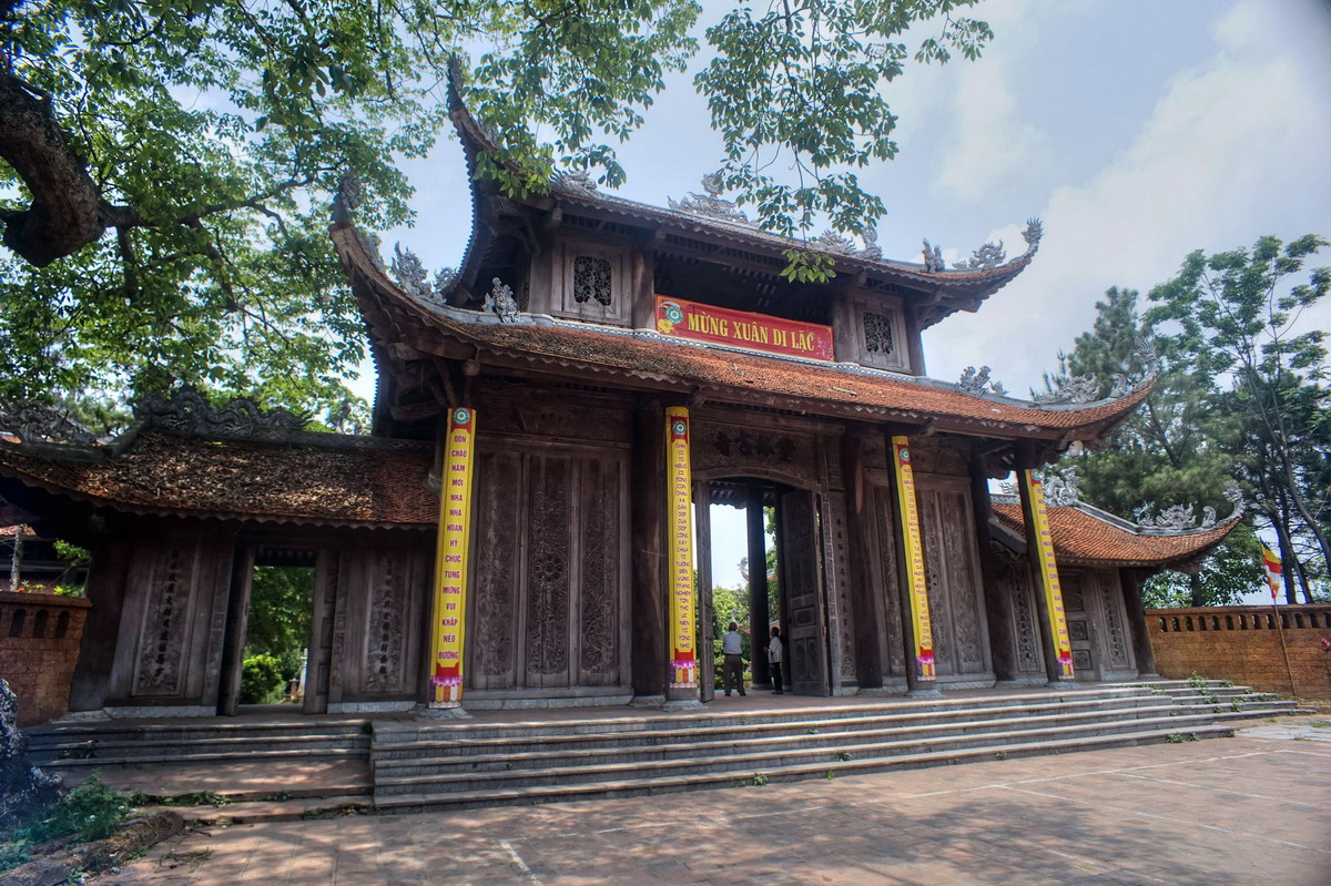 Chùa Nôm – Ngôi chùa có tam quan lớn nhất Việt Nam ở Hưng Yên ...