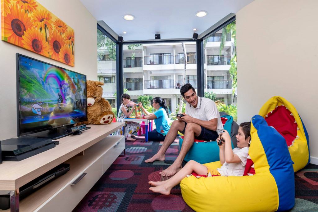 Khu nghỉ dưỡng thích hợp cho cả gia đình. Ảnh: Fb Destination Resorts Phuket Surin Beach.