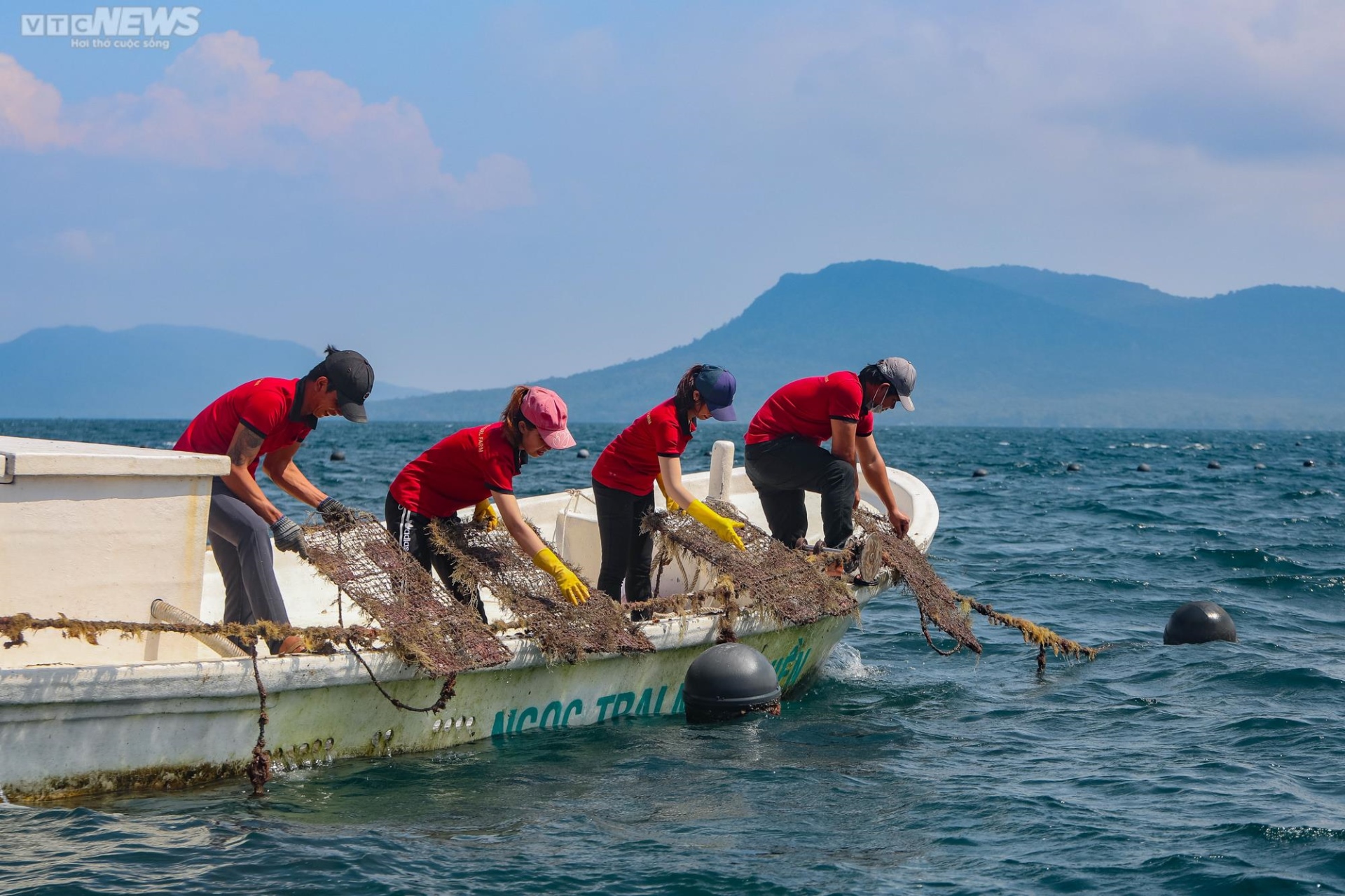Nuôi trai lấy ngọc ở Phú Quốc – nghề tạo nên những viên ngọc quý giá