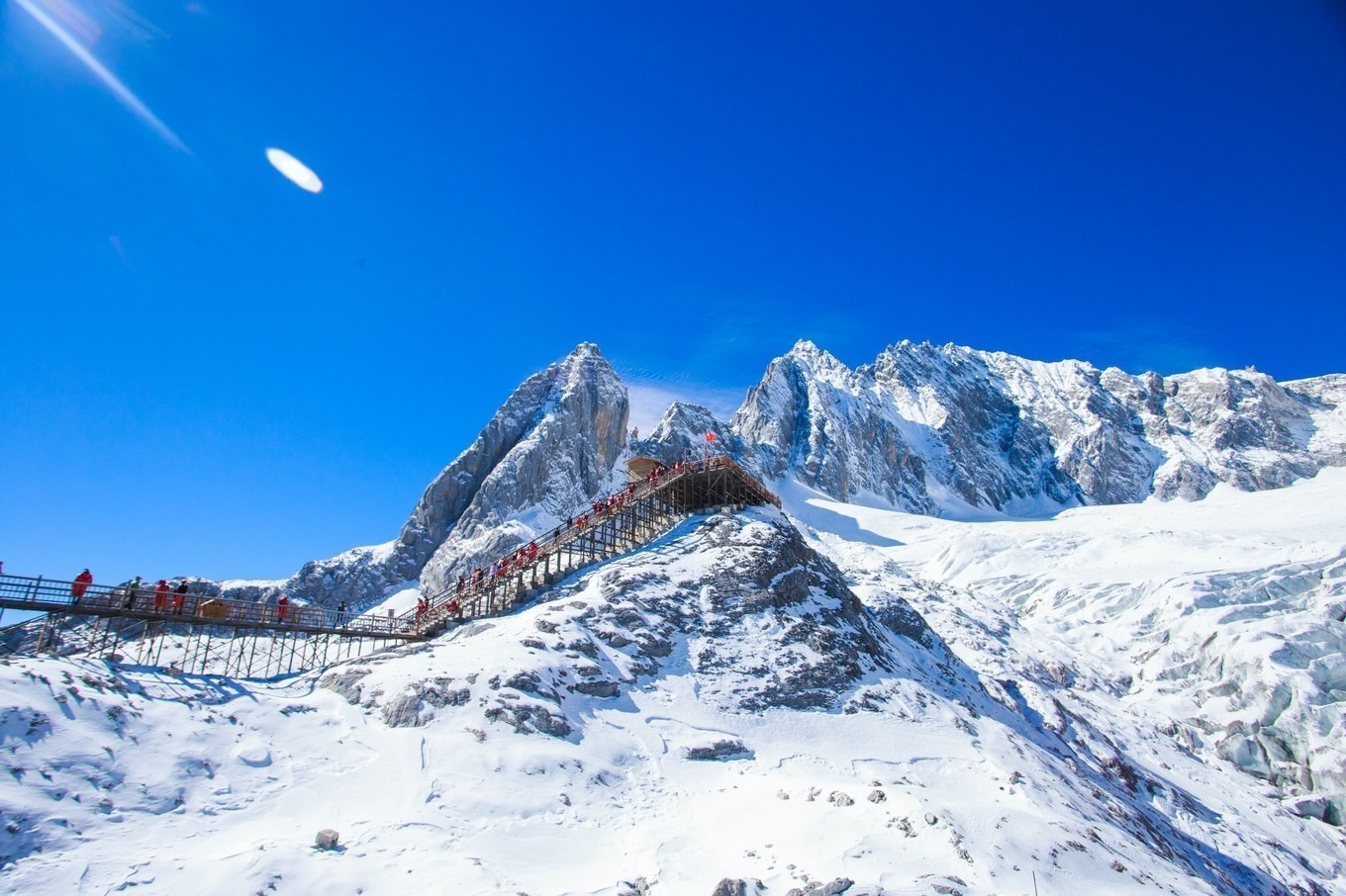 Du lịch Trung Quốc ngắm những ngọn núi tuyết hùng vĩ bậc nhất thế giới -  iVIVU.com