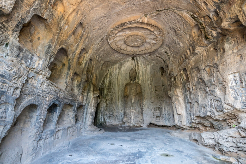 Hang đá Long Môn ivivu 8