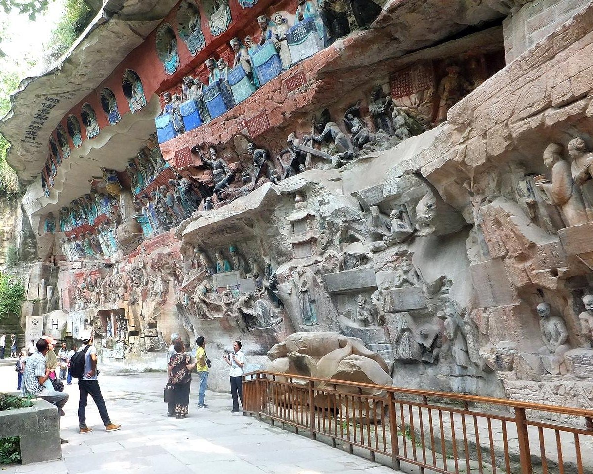 Độc đáo các bức phù điêu tại tượng khắc đá Đại Túc, Trung Quốc - iVIVU.com