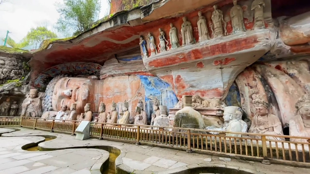 Tượng khắc đá Đại Túc ivivu 6