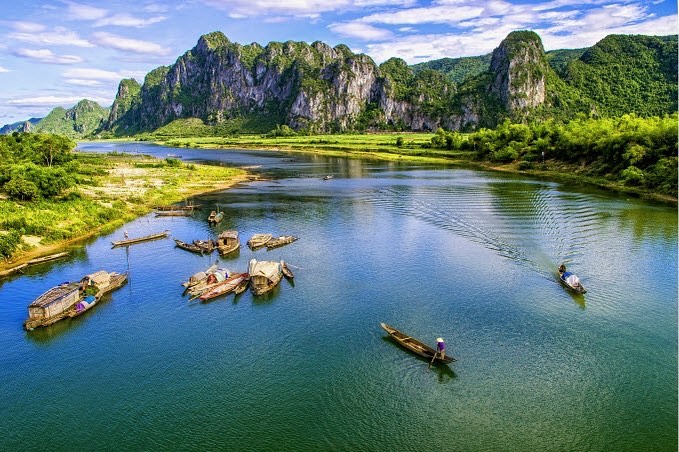 Sông Gianh Quảng Bình – Con sông thơ mộng gắn liền với lịch sử huyền thoại
