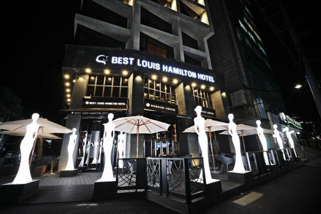 Khách- sạn -Best -Louis- Hamilton -GwangAn- Busan-ivivu