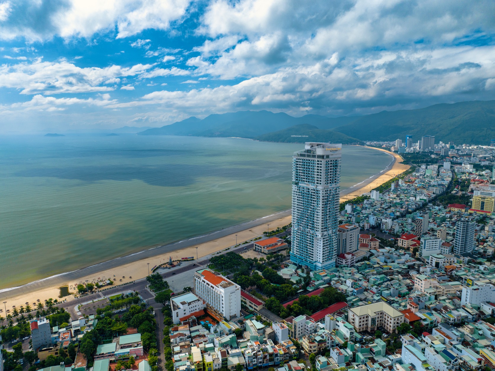 Hotel -Grand -Hyams -Quy -Nhơn-ivivu