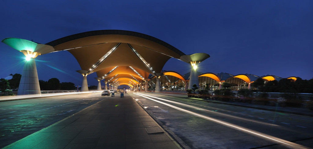Sân bay Kuala Lumpur ivivu 4