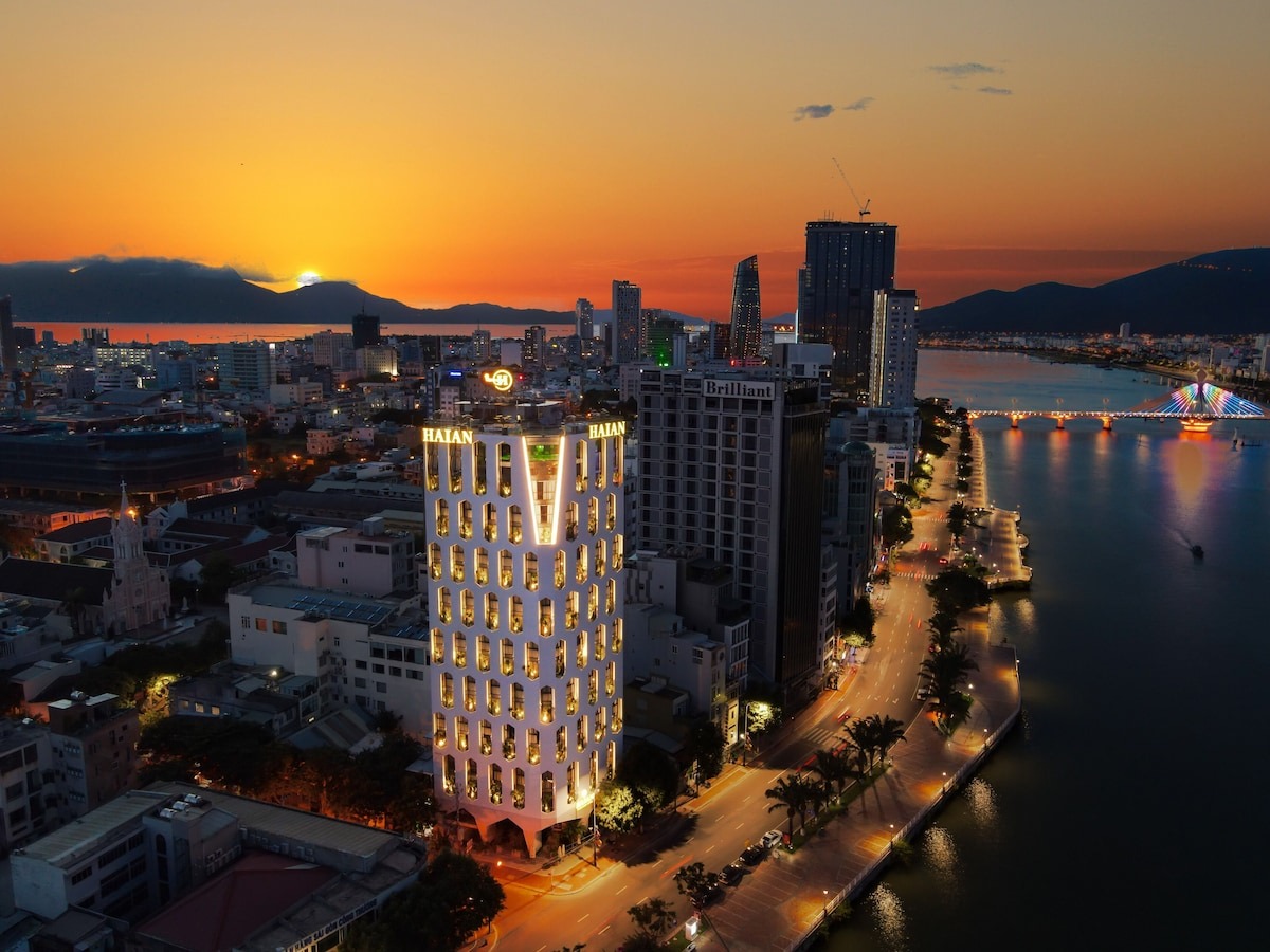 HAIAN-Riverfront-Da-Nang-ivivu