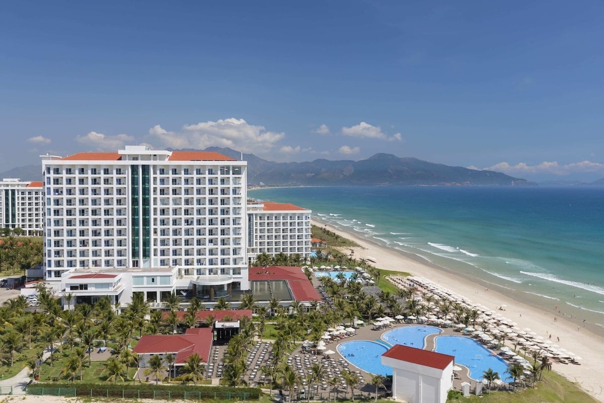 Swandor-Cam-Ranh-Hotels-Resorts-ivivu