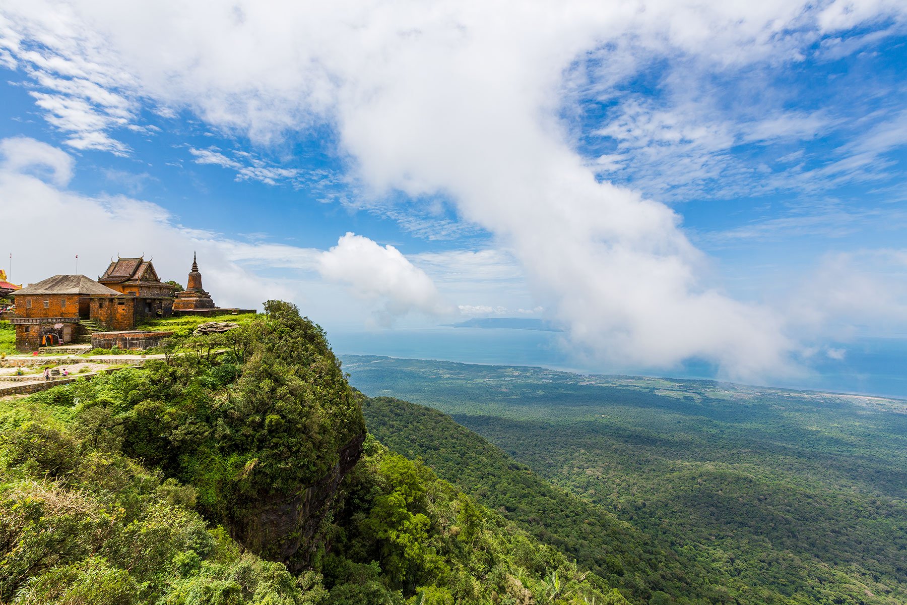 Tour Campuchia 3N3Đ: Thỏa sức khám phá cao nguyên Bokor - đảo Kohrong  Saloem đầy sắc màu - iVIVU.com