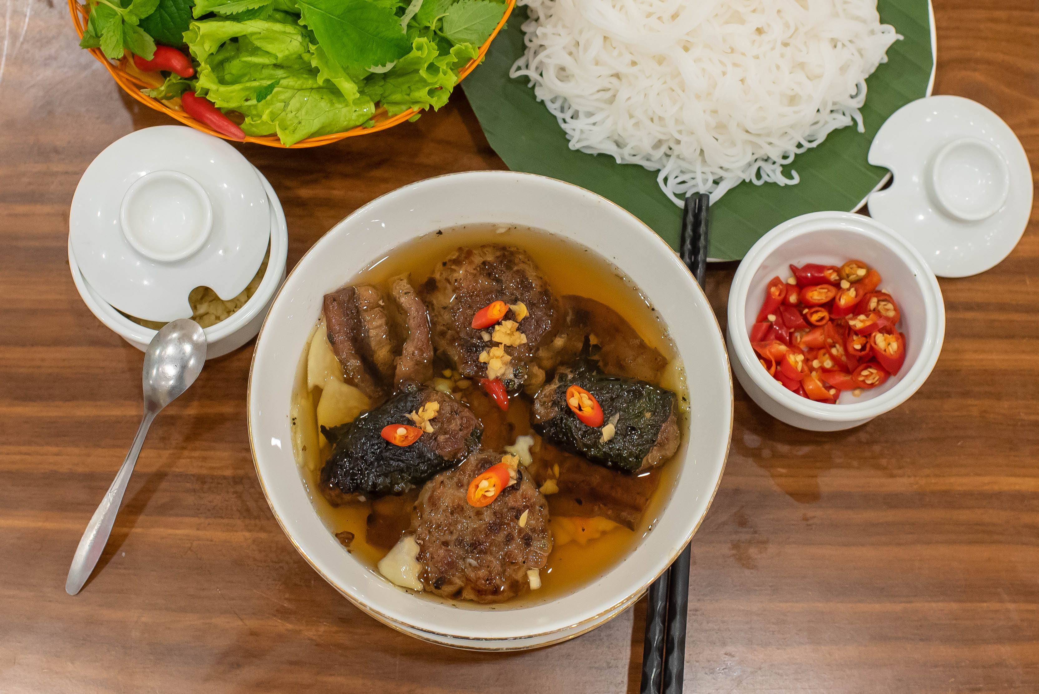 bún-chả-ivivu1