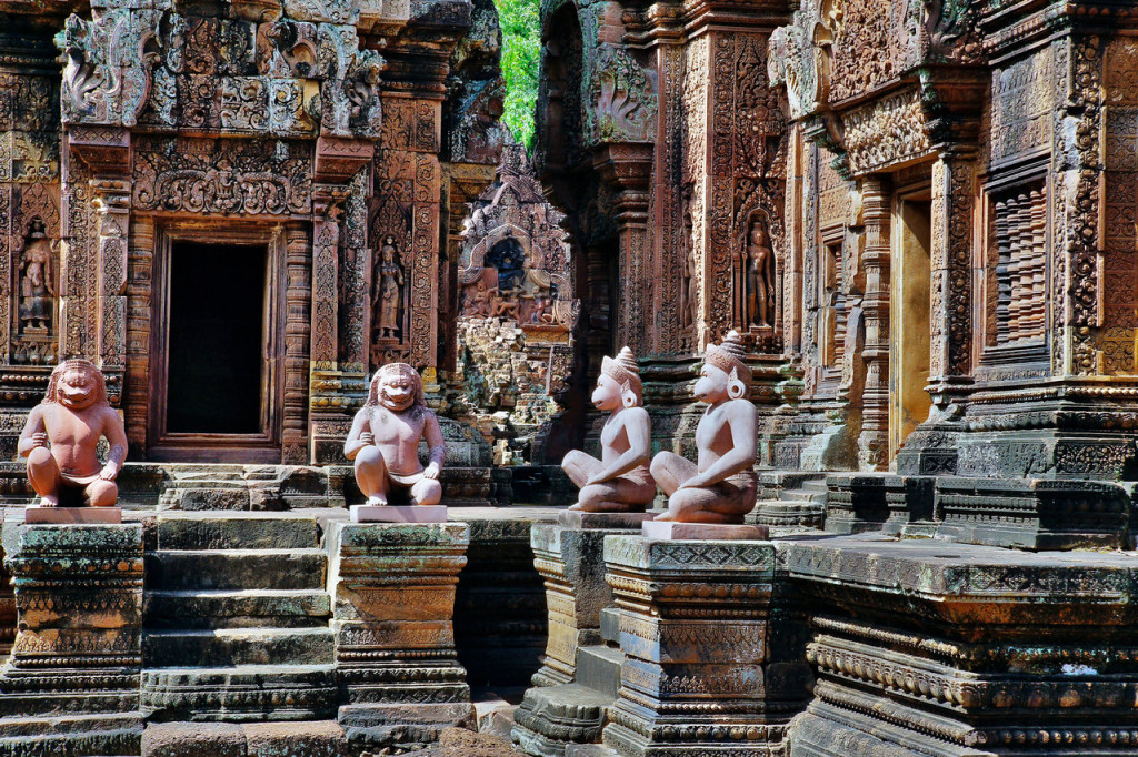 den-Banteay-Srei-ivivu-2