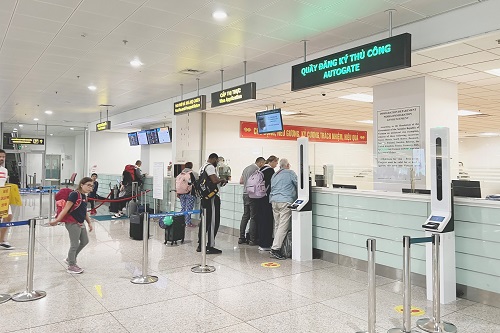 Quầy đăng ký thủ công.