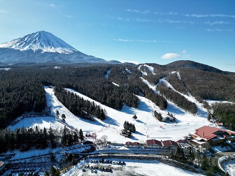 Discover the Majesty of Mount Fuji from the Famous Fujiten Snow Resort ...