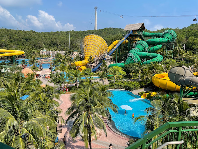 Công viên nước Aquatopia thuộc tổ hợp vui chơi giải trí Sun World Hòn Thơm, Phú Quốc.